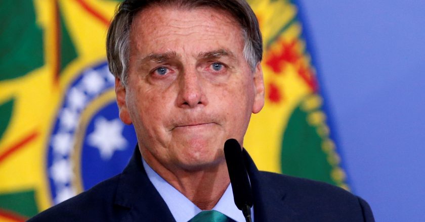 Brasil: advierten a Bolsonaro que desobediencia judicial es «atentar contra la democracia»