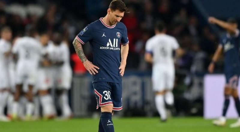Molestias musculares dejaron a Messi afuera de la convocatoria del PSG para la Champions