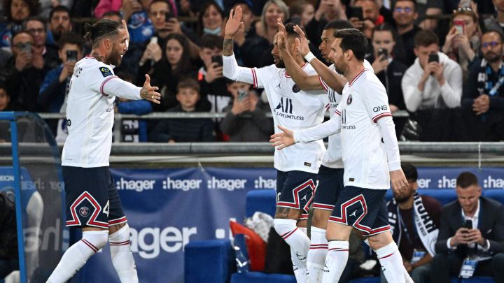 El PSG, con Lionel Messi, estrenó su título de la Ligue 1 con un empate en Estrasburgo