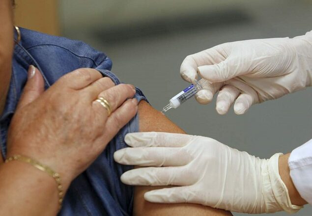 La vacuna antigripal podrá aplicarse junto con la vacuna contra el Covid