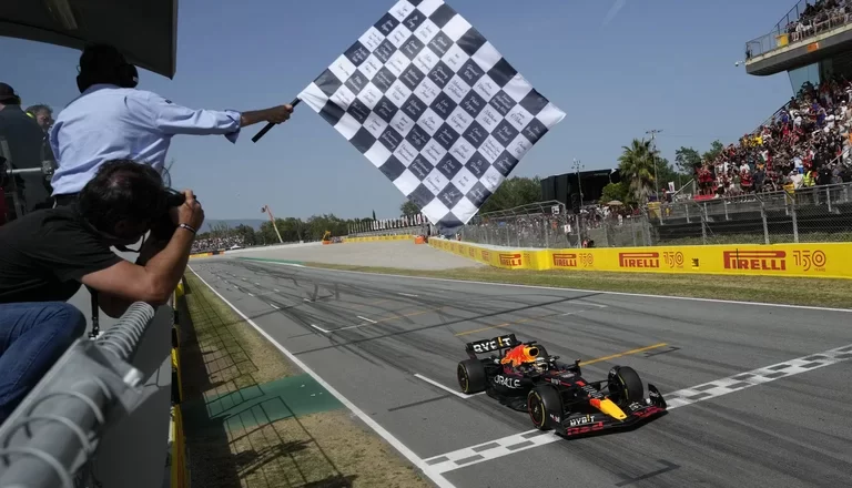 Automovilismo: Verstappen ganó el GP de España y lidera el campeonato de Fórmula 1